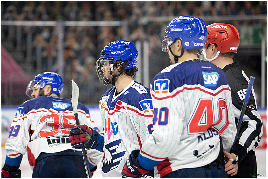 PENNY DEL; Koelner Haie- Adler Mannheim; Koeln, 02.01.2022